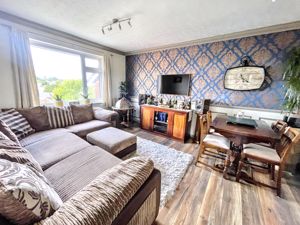 Living Room- click for photo gallery